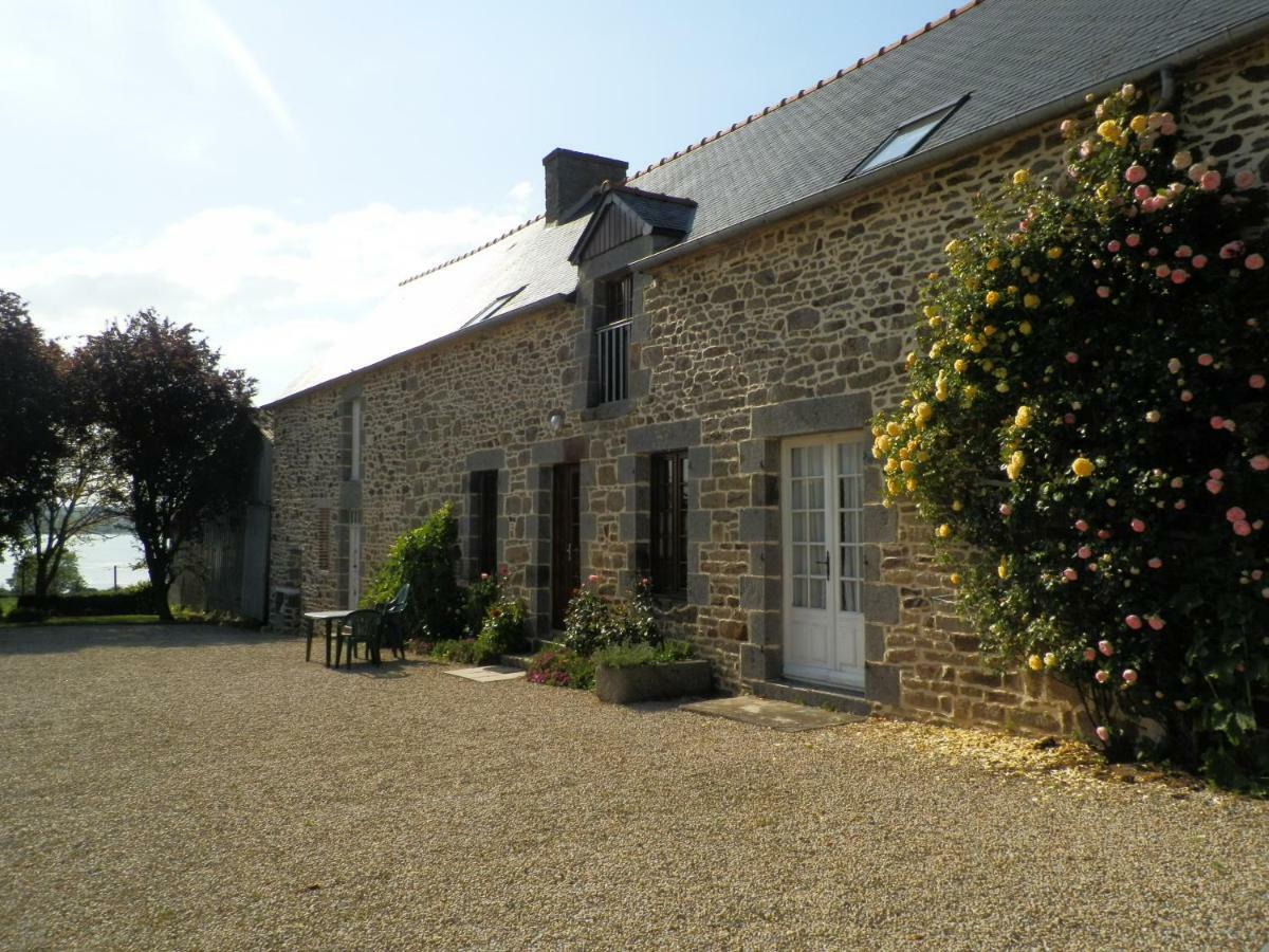 Gite Des Ferrieres La Ville-es-Nonais Exterior photo